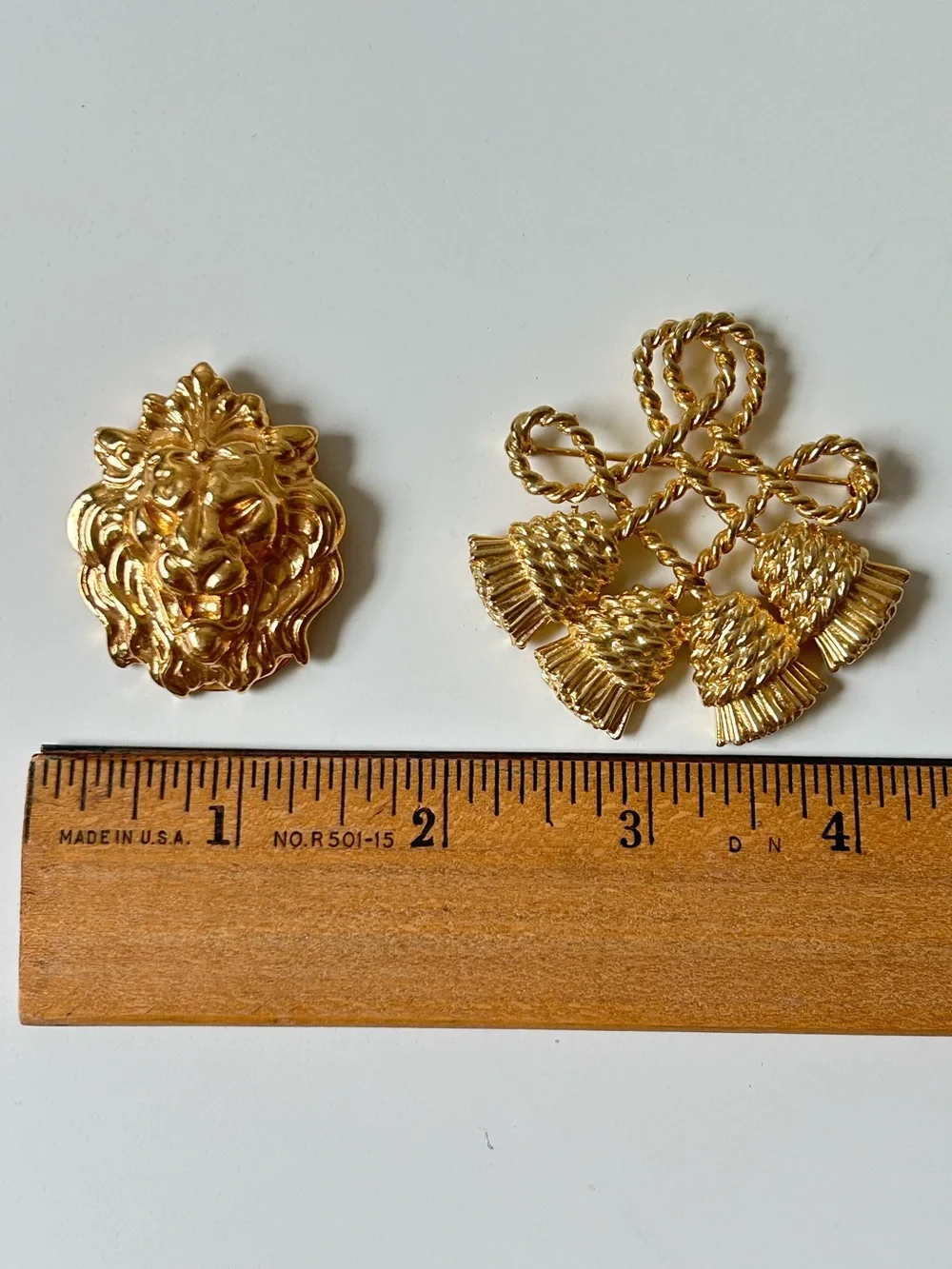 Lion & Tassel 2pc Brooch Set